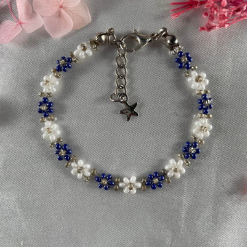 Daisy Flowers bracelet | Navy blue, White with Golden seed bead finishing