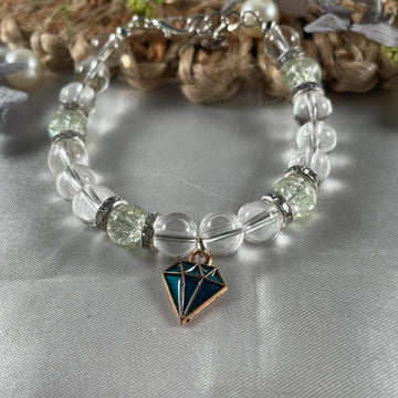 Premium crack and jelly bead bracelet with charm - Fatatun
