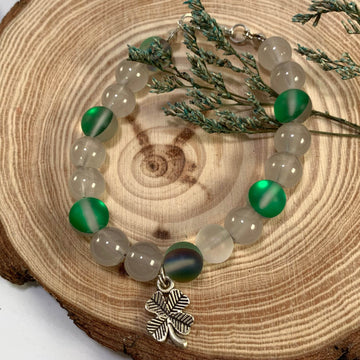 Jelly and aura beads bracelet with flower charm - Fatatun