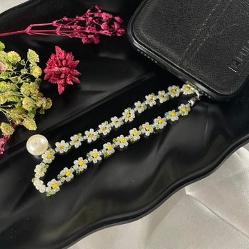 Phone Charm made with seed bead daisy