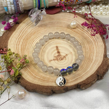 Ying Yang Charms bracelets | grey colour with Aura beads - Fatatun