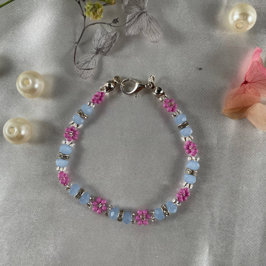 Daisy Flowers bracelet Rondella Crystal |Pastel Blue Crystal, Pink & Silver seed bead with Spacer