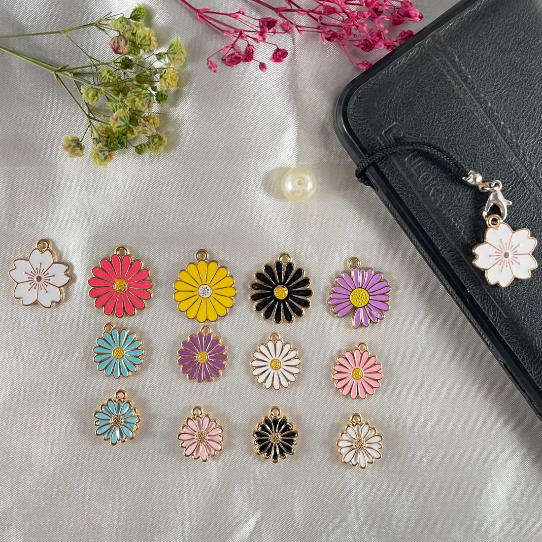 Flowers mobile phone charms