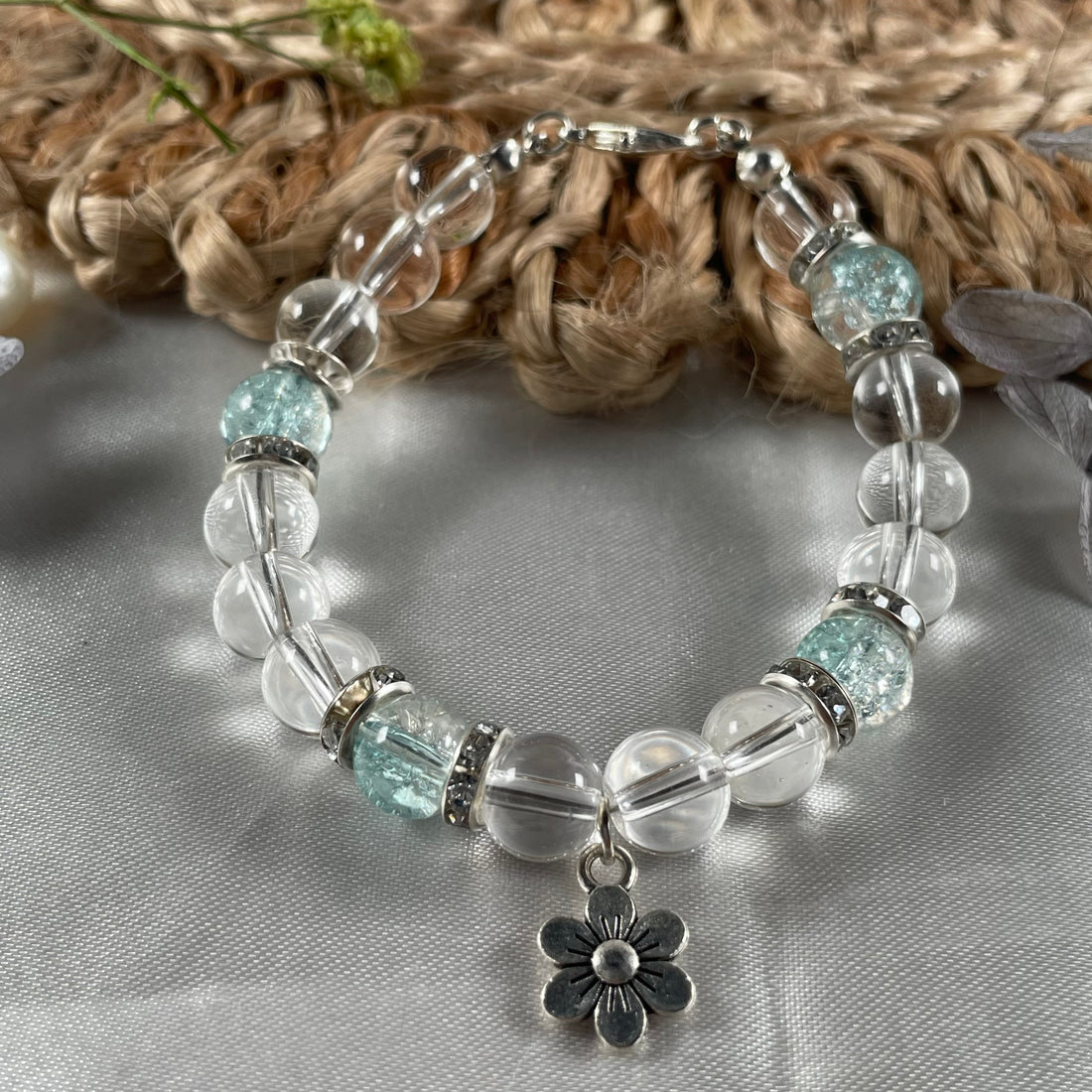 Premium beads bracelet with flower charm