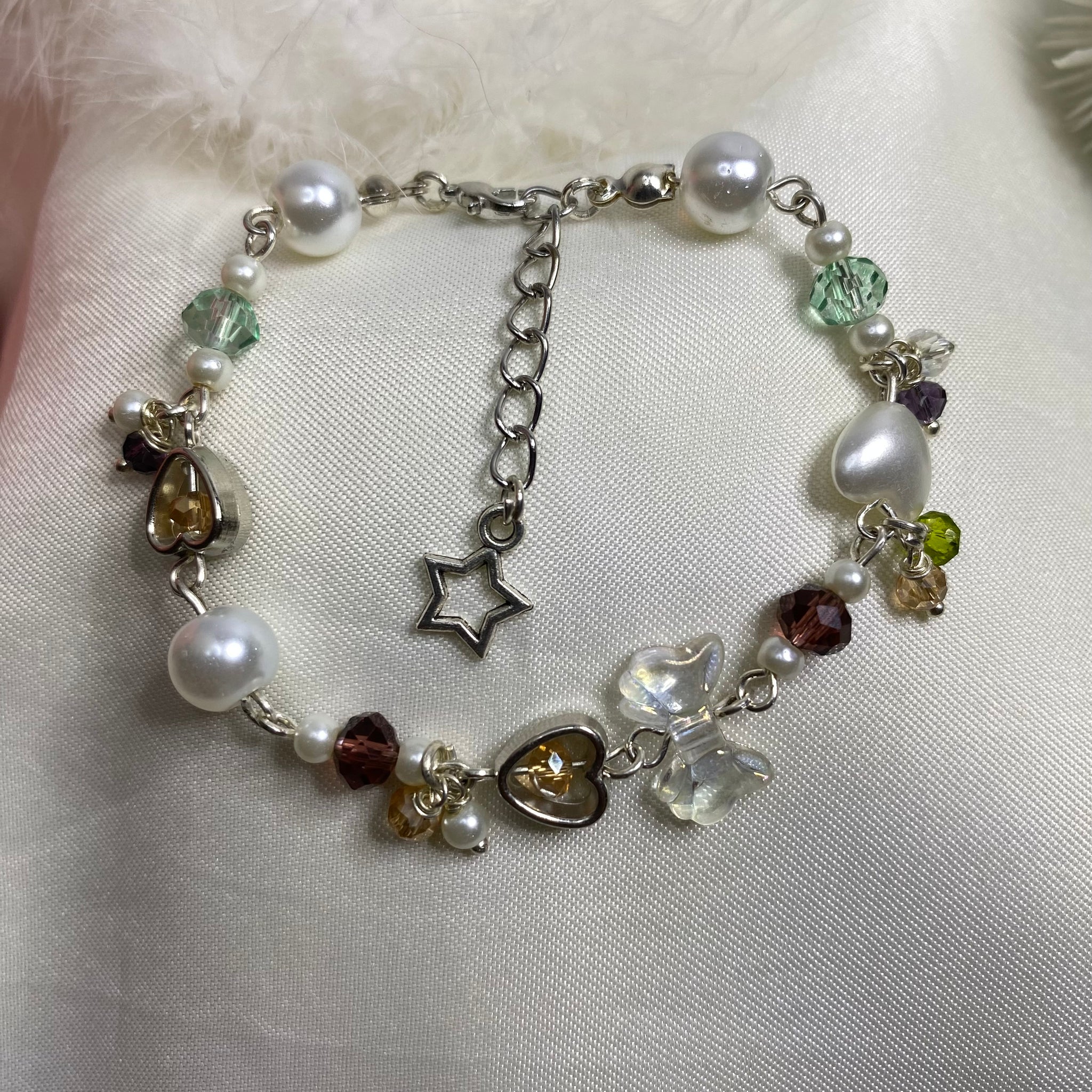 Charms bracelet | Brown & Green blend with pearls