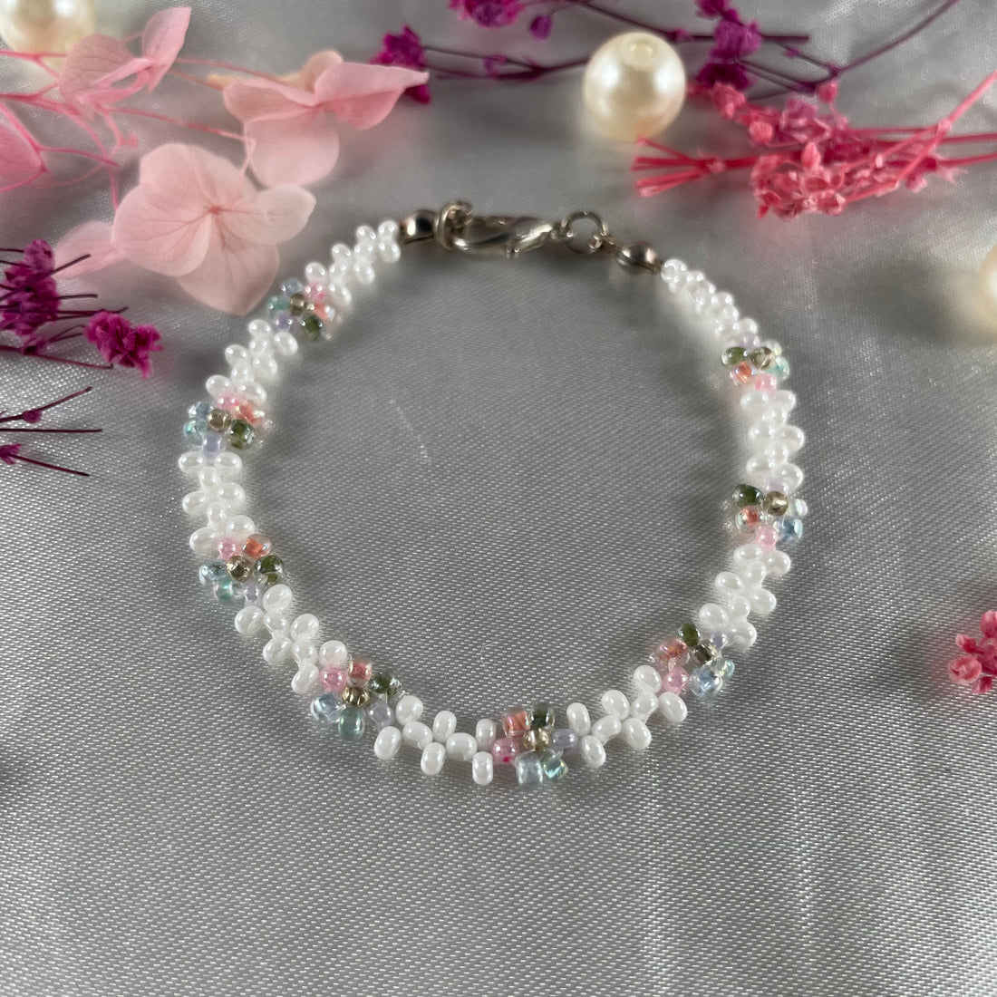 Daisy Flowers bracelet| pastel Multi colour, Off-White and silver finishing