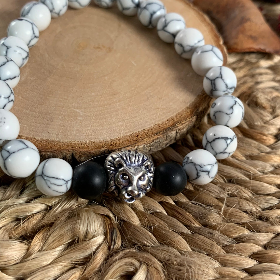 Marble beads bracelet with lion head charm for men