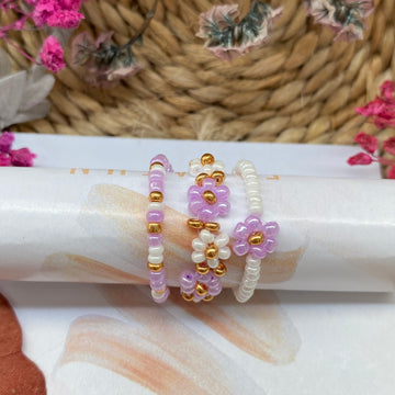 White and lavender daisy rings set of 3