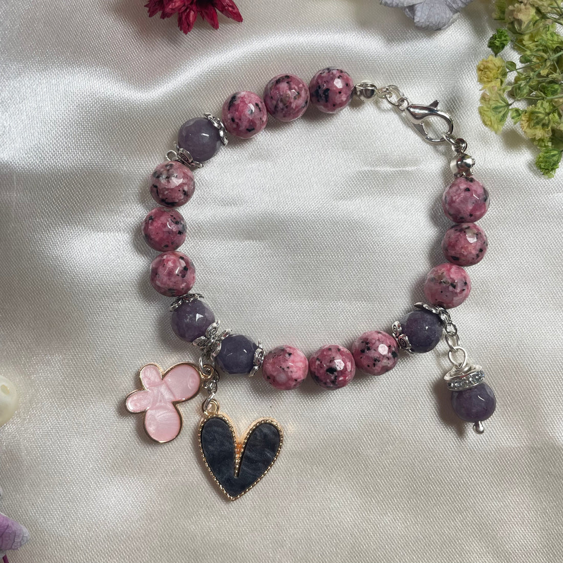 Real agates stone bracelet with heart and butterfly charms