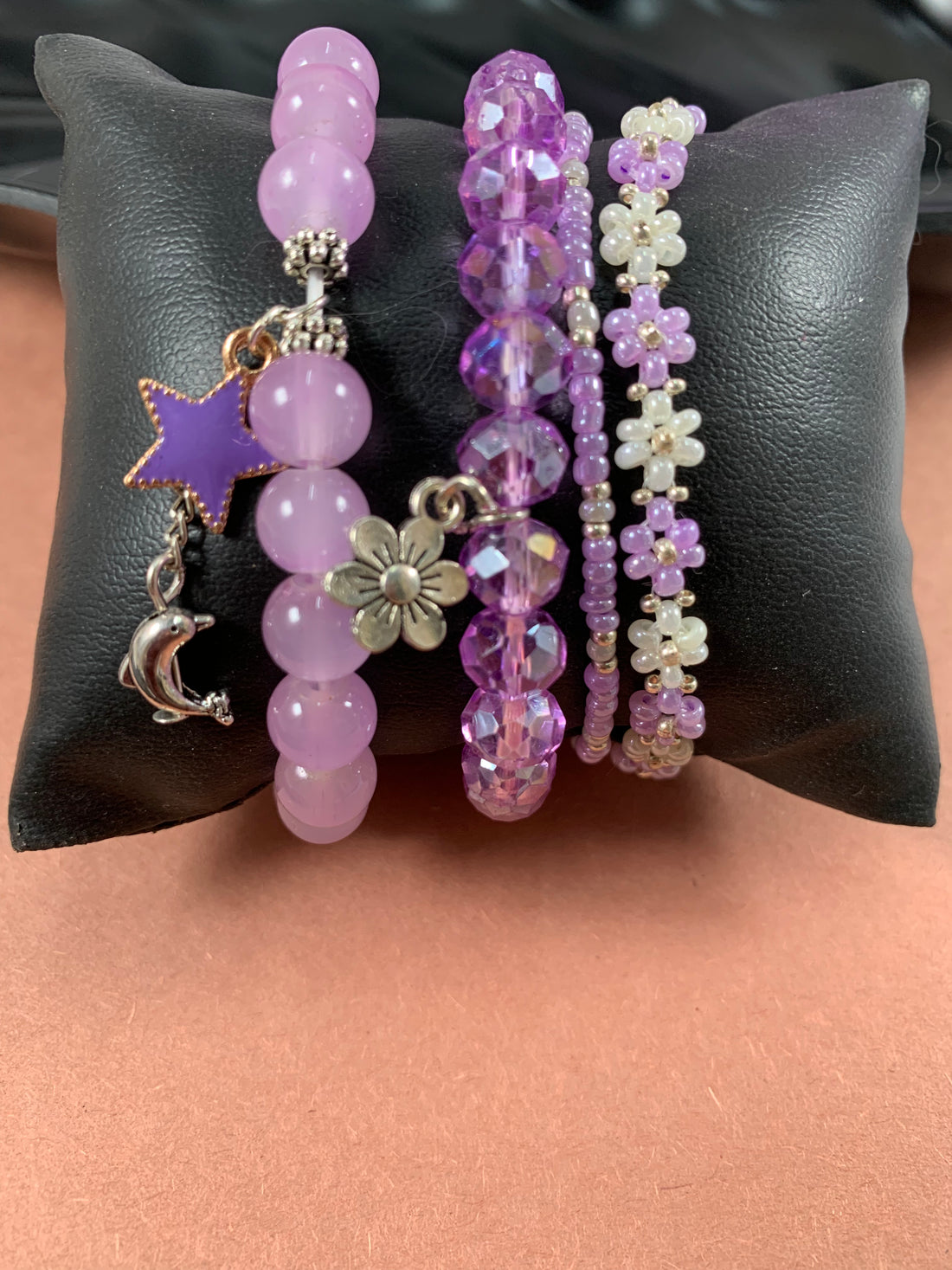 Purple Daisy Stack Bracelet Set of 4 whith 3 Charms