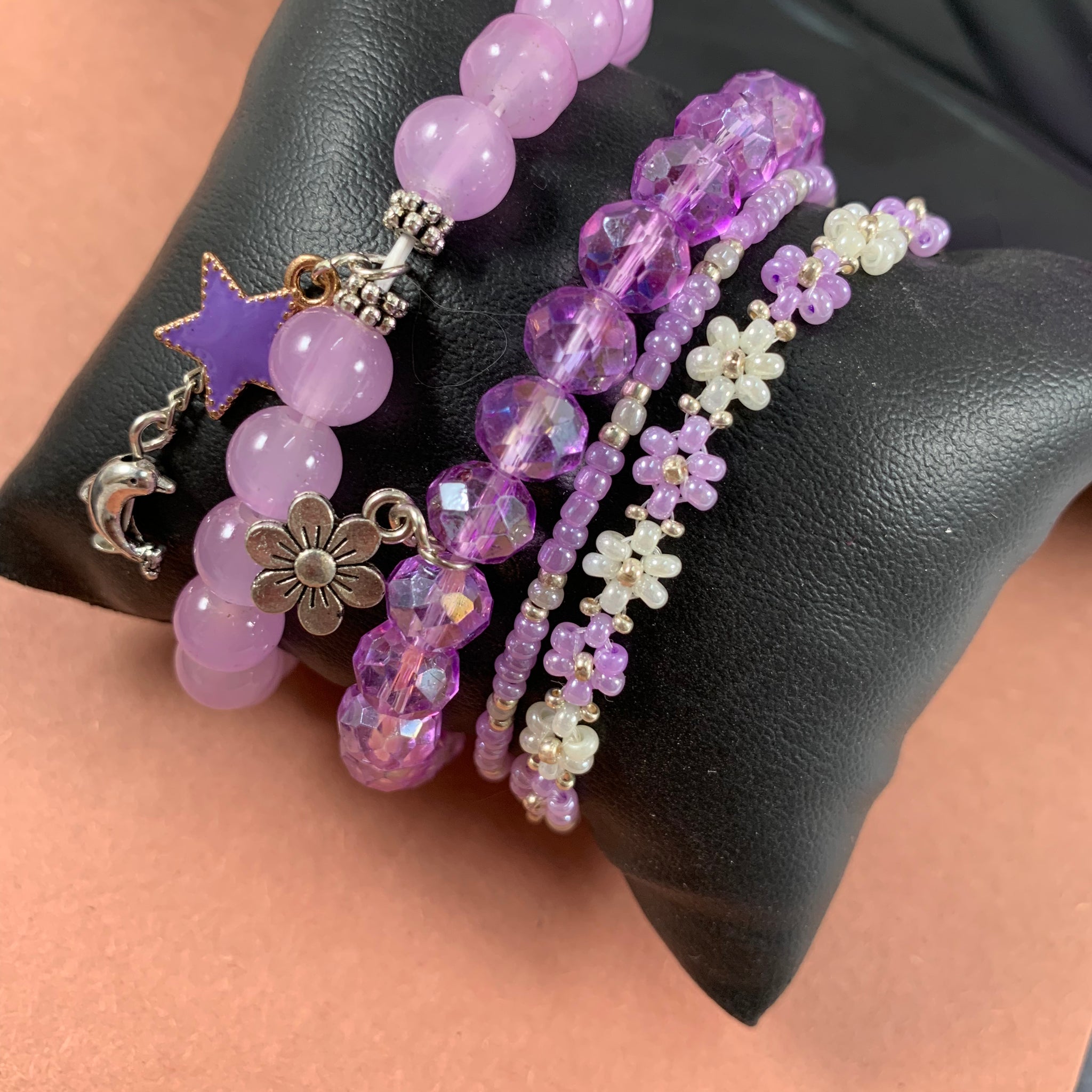 Purple Daisy Stack Bracelet Set of 4 whith 3 Charms